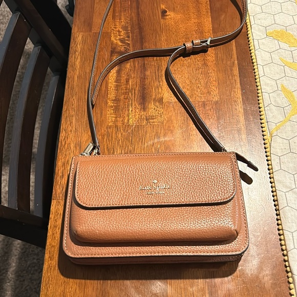 kate spade Handbags - Kate Spade crossbody